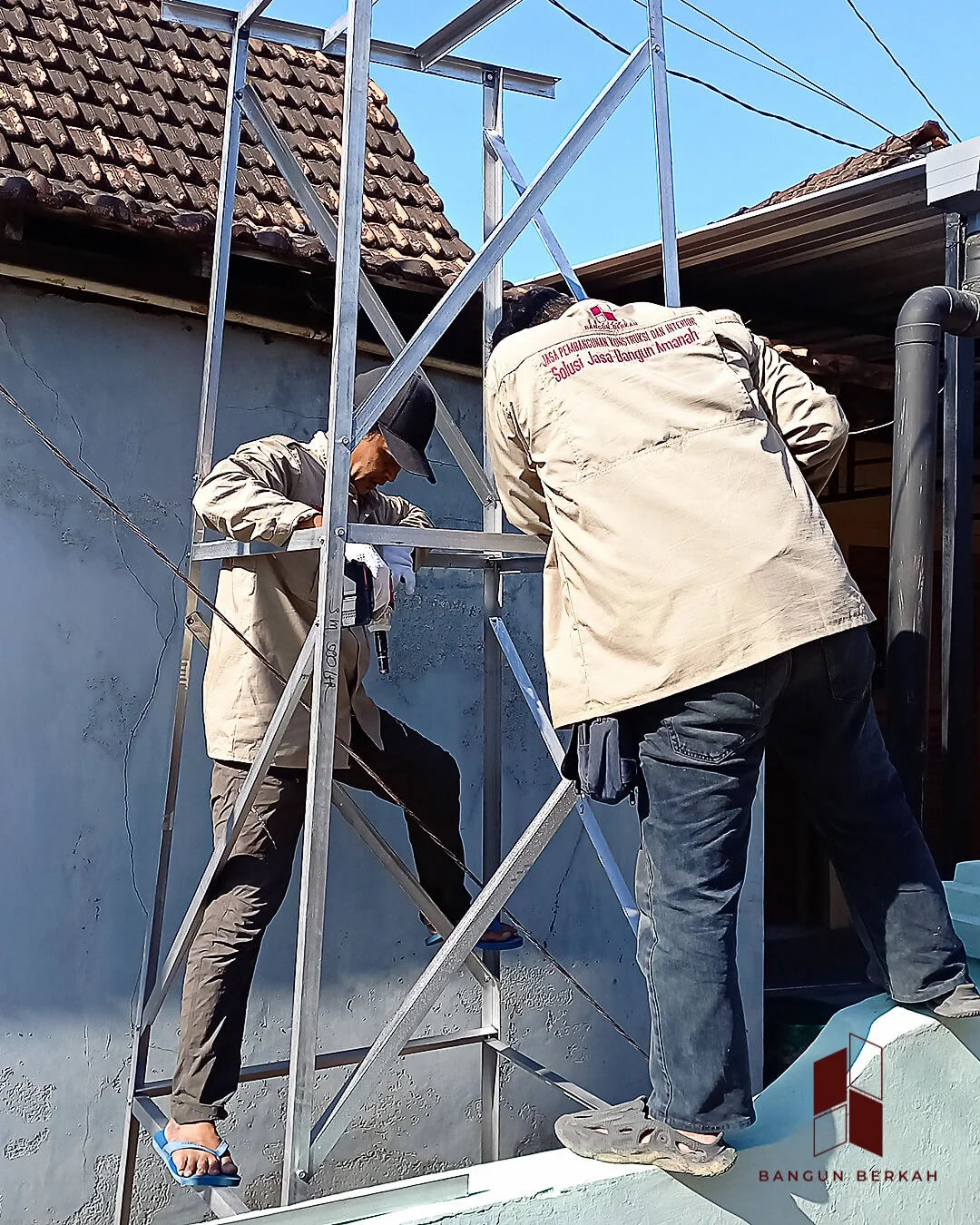 img-bangunberkah-perakitan-tower-3